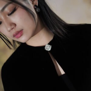 LEITA OFFICIAL - CLAUDE OUTER