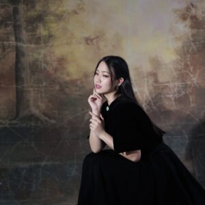 LEITA OFFICIAL - CLAUDE OUTER