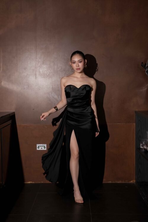 DSC01409_11zon KLEITA OFFICIAL - BRONX TOP