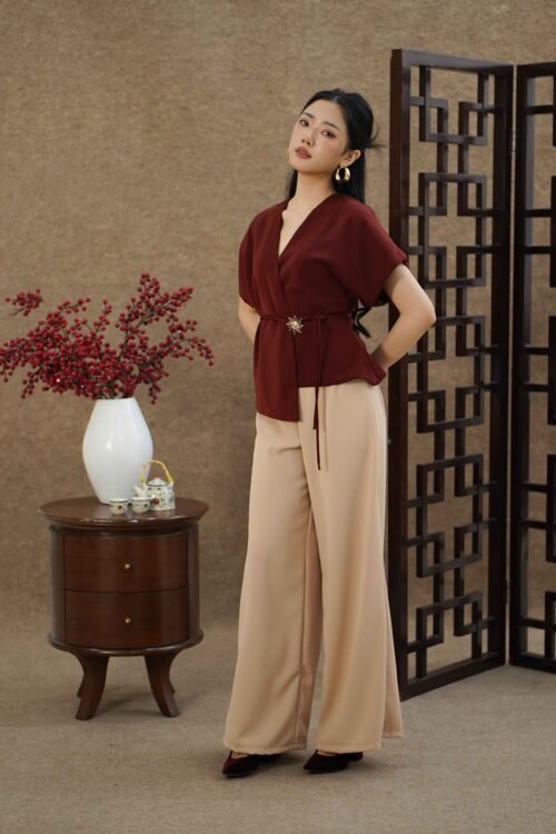 KLEITA BASIC - YUAN TOP